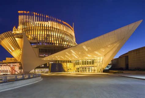 casino de montreal architecture.